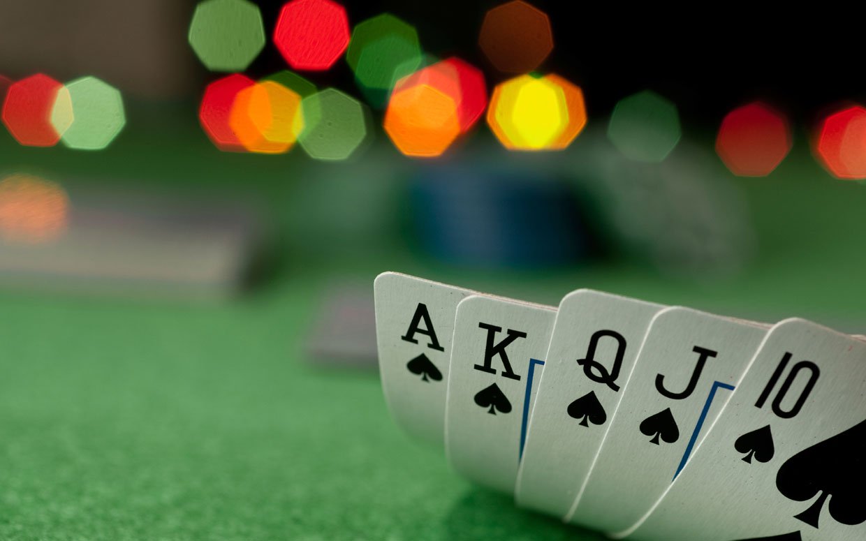 How to Make Money at Online Casino Platforms