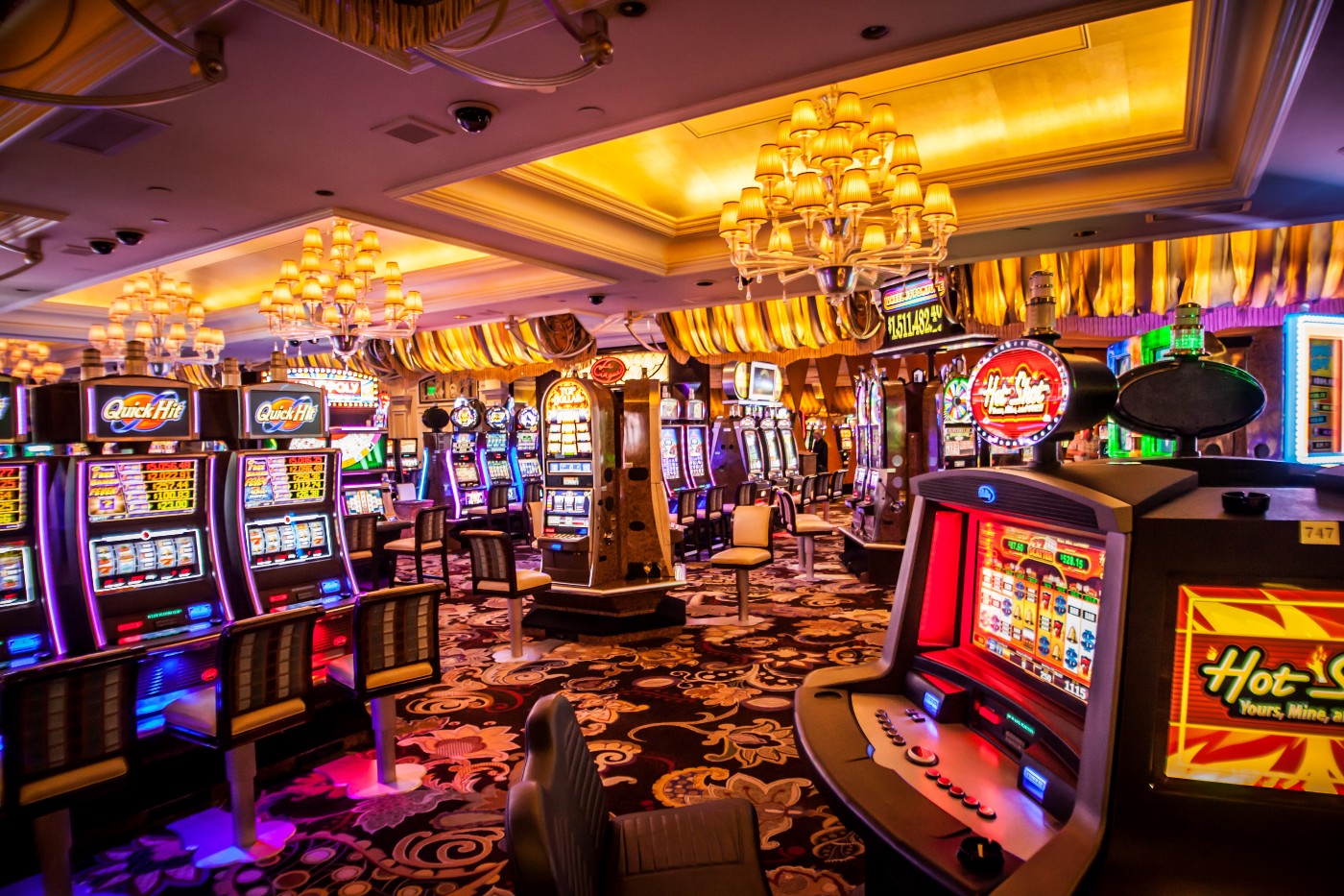 Have a good experience of slot at online casino